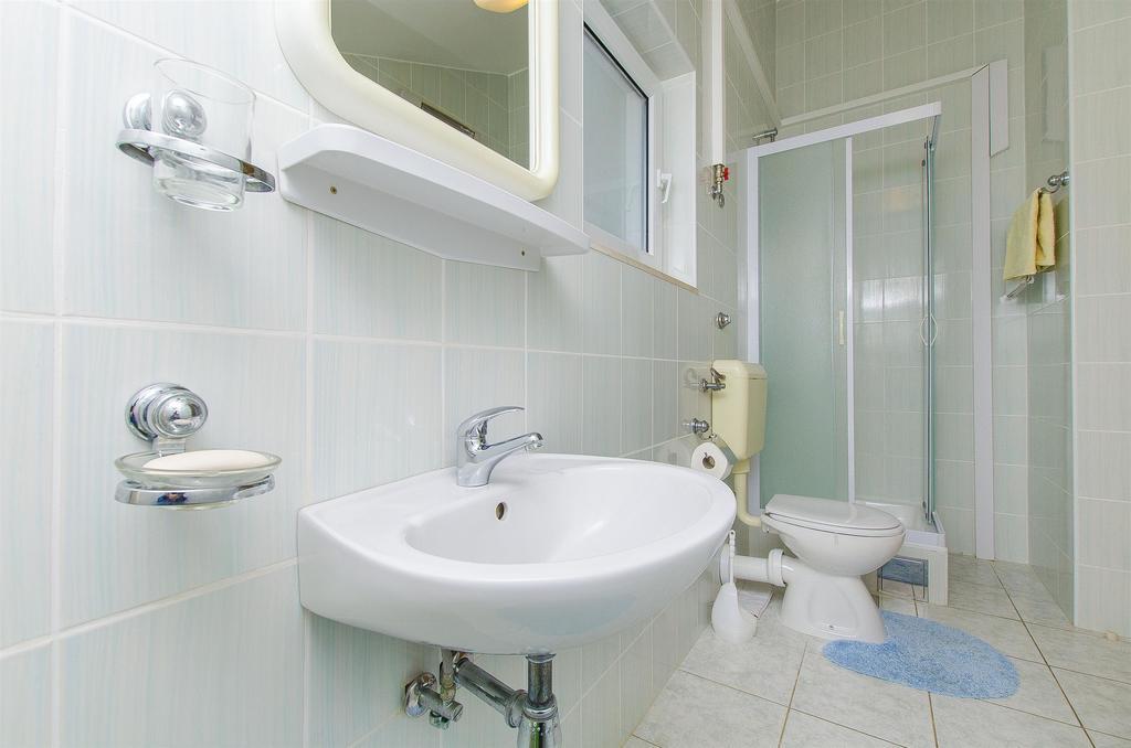 Apartments And Rooms Iva Trogir Zewnętrze zdjęcie